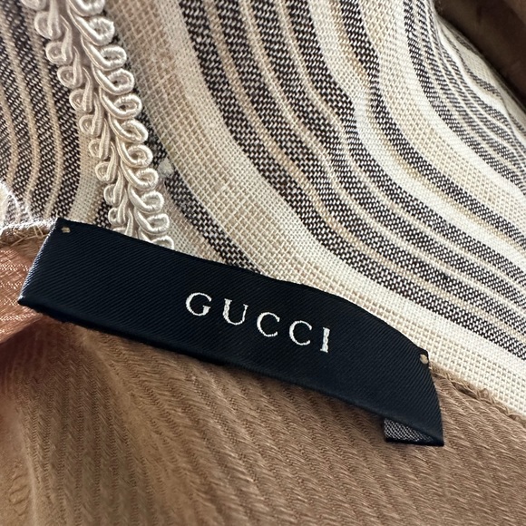 100% Authentic GUCCI Wool & Silk Fringe Monogram Large Shawl Scarf | Tan - Picture 3 of 15